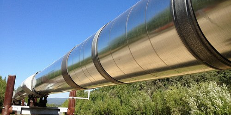 Oregon’s Governor Declares Emergency to Ensure the State Gets Enough Fuel After Pipeline Leak