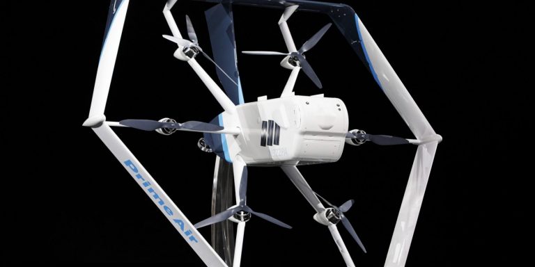 Amazon Becomes Third Company Cleared for Drone Deliveries
