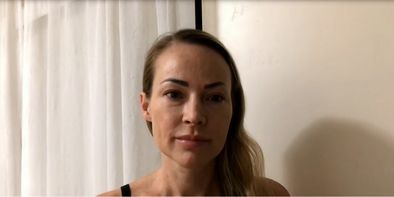 On Eve of Bill Clinton’s DNC Speech, Photos Leak of 2002 Massage w/ Epstein Victim