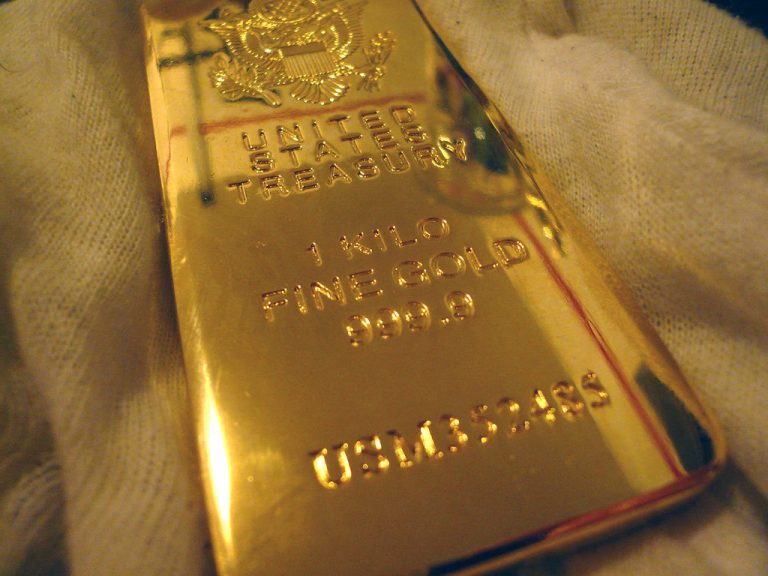 Pension Funds Start Looking to Gold to Avert Disaster