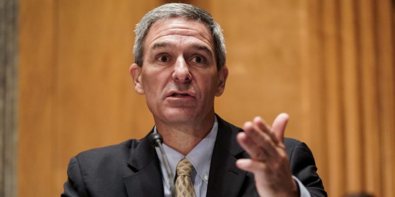Trump Admin Reaffirms Strict Limits on Skilled-Worker Visas During Pandemic Crisis
