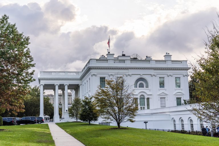 Here’s What Happens if a Candidate for President Dies
