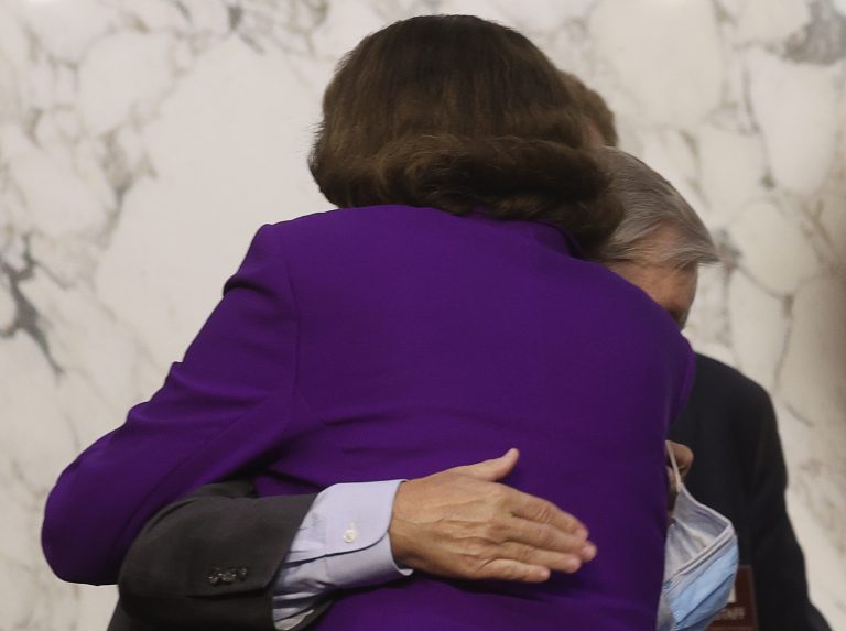 Libs Go Nuts Over Feinstein Praise, Hug for Lindsey Graham