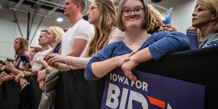 Iowa Republicans Advance Bill to Prevent Schools From Teaching 1619 Project | Headline USA