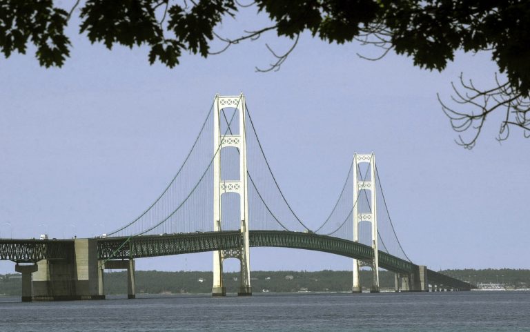 Report: Several Crucial Bridges at ‘High Risk’ for Ship Collisions