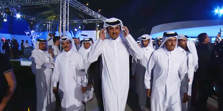 Astroturfed Scandal? Trump’s $400M Qatari Jet Sparks Outrage from Zionist Influencers