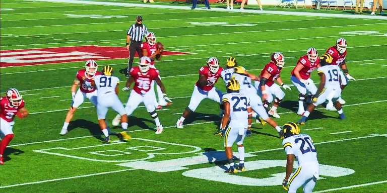 US Serviceman Dies after Rappelling Fall at a UT San Antonio Game