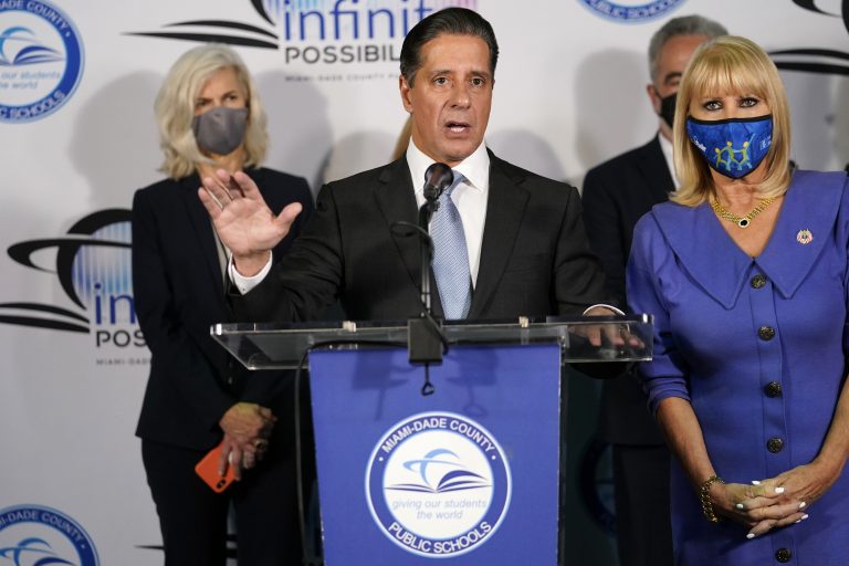 LA Superintendent Resigns after FBI Raid