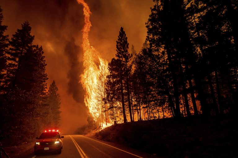 Wildfire Approaches Reno, Nevada, Forcing Thousands to Evacuate Their Neighborhoods