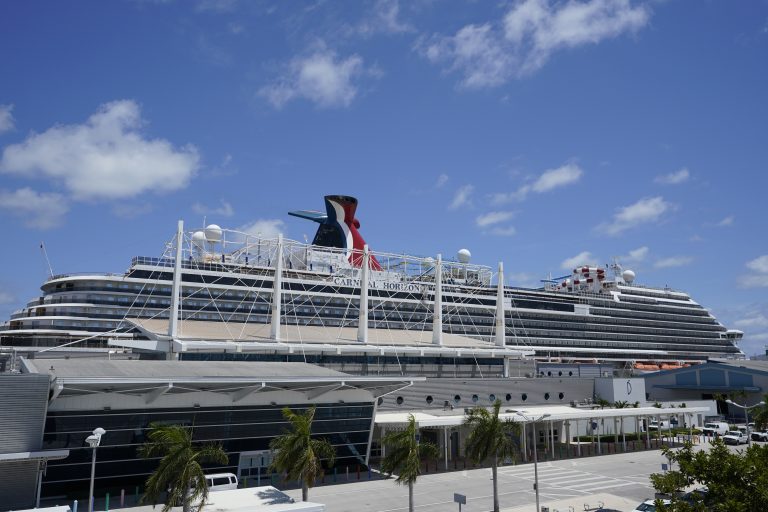 Two Mexican Men Allegedly Molested Minor on Cruise; One Has HIV