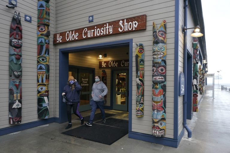 Small Business Saturday to Offer Deals at Mom-and-Pop Shops