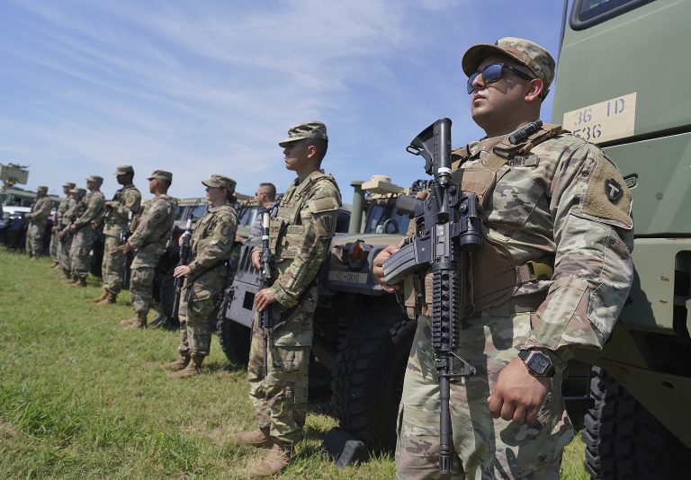 Walz Deploys 1,500 National Guard Troops in Twin Cities