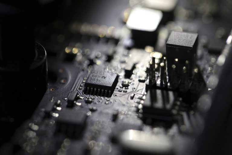 BREAKING: Twitter, ChatGPT and Other Internet Platforms are Down Due to Cloudflare Outage