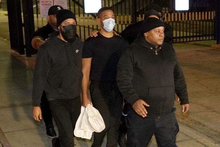 Chicago Alderman Pushes Harsher Penalties for Crimes Committed Wearing Facemasks