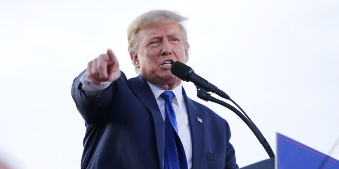 Trump Still on Track for Nov. 15 'Special Announcement', Draws Heat for Slap at DeSantis - Headline USA