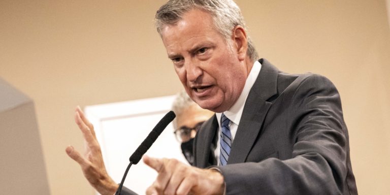 De Blasio’s Married Lover Ignoring Hubby of 12-years Amid Affair Scandal