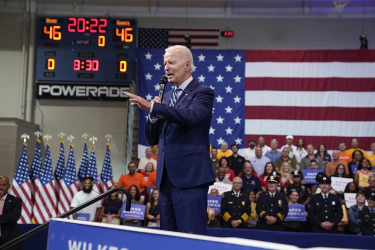 Poll: Democrats Hold Narrow Edge in Pennsylvania