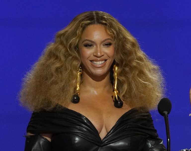 Kamala Harris to Bring Out Beyoncé for Texas Rally