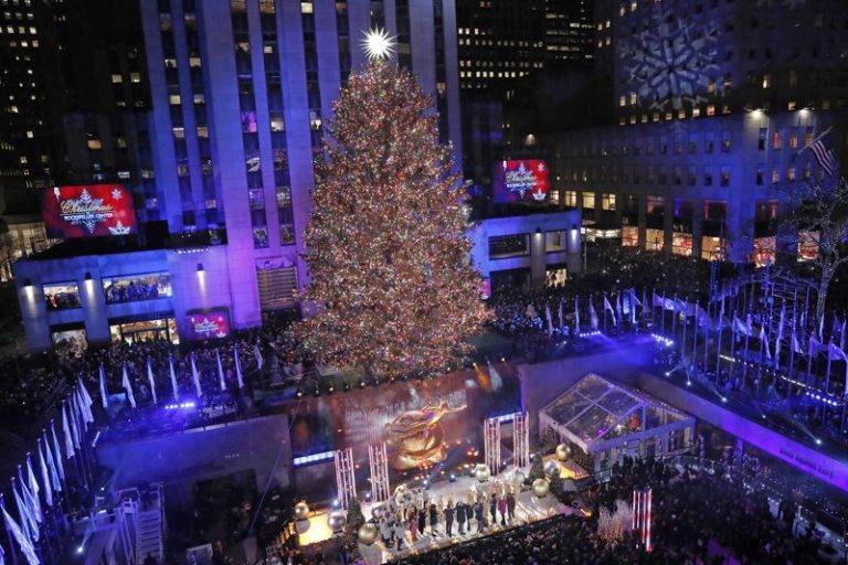 Holiday Market Bans ‘Merry Christmas’ to Avoid Offending Non-Christians