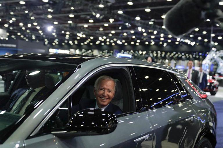 Death to Privacy: U.S. Courts Allow Cars to Record Driver Text and Call Data