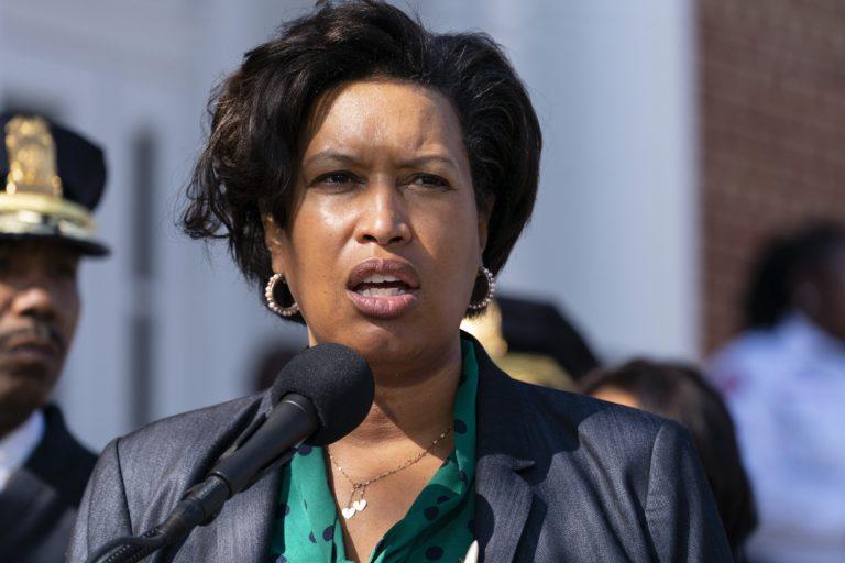 DC Mayor Scrambles to Remove Street Ads Chastising Trump as Trash