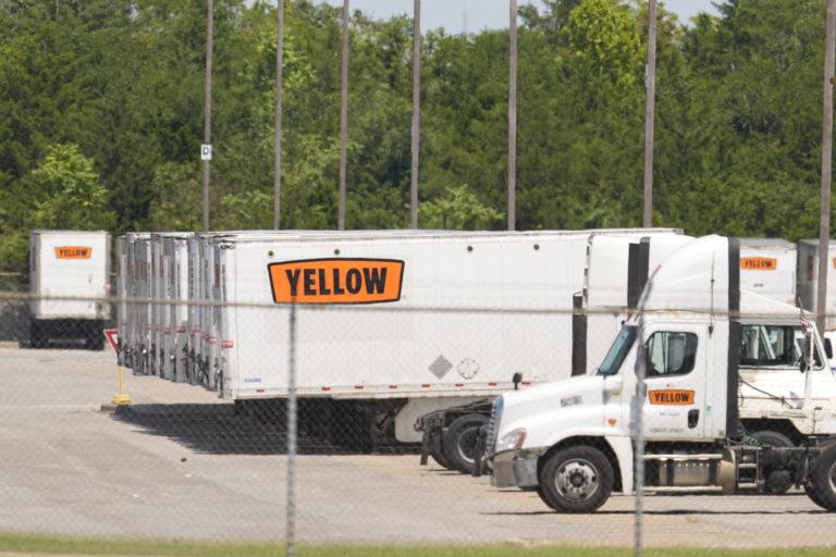 Feds Close Trucking Schools in Alleged Fraud Crackdown