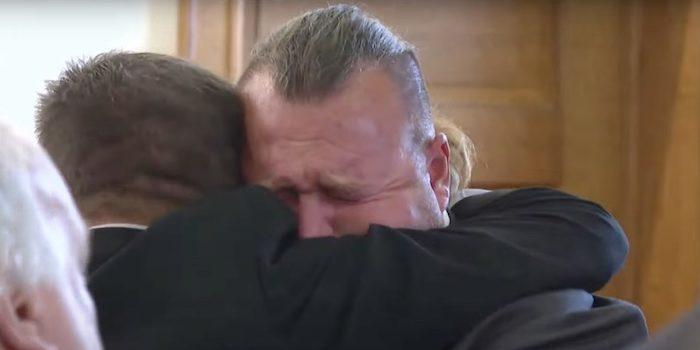 One of the Null brothers breaks down in tears after being found NOT GUILTY in the Whitmer kidnap conspiracy.