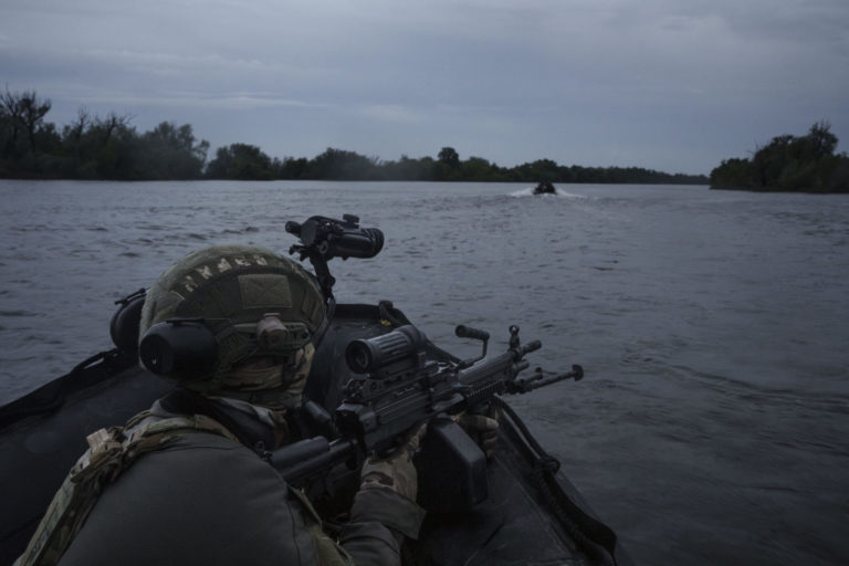 Trump Announces Weapons Plan for Ukraine, Gives Russia 50-Day Deadline for Tariffs
