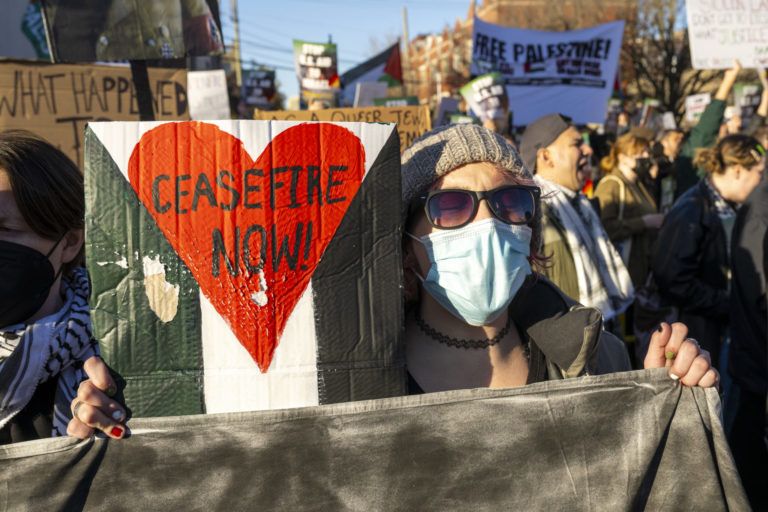 House Dems Forced to Use Fake Names at Chicago Hotels amid Fears of Leftist Violence