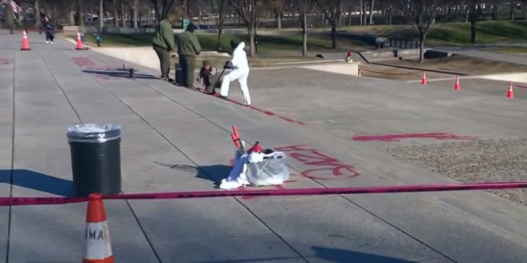 Vandals Write ‘Free Gaza’ in Red Spray Paint on Steps of Lincoln Memorial