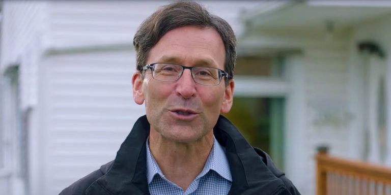 Wash. State Residents Sent Suspicious Checks from Dem. Candidate for Gov.