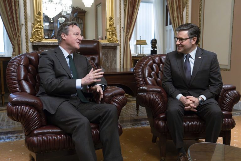 UK’s David Cameron Meets w/ Trump in Fla. to Beg Support for Ukraine Funding