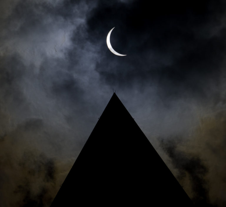 SELLERS: 5 Game-Changing Scenarios that Could ‘Eclipse’ the Current Political Trajectory