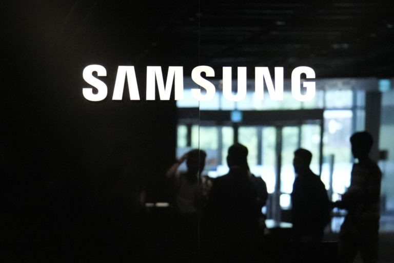 Biden Admin to Give $6.4B Samsung to Make Computer Chips in Texas