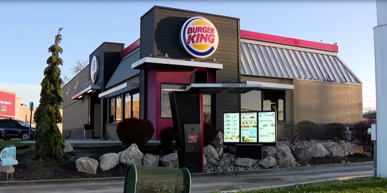 Burger King Workers Rescue Young Kids from Abusive Meth-Addict Illegal