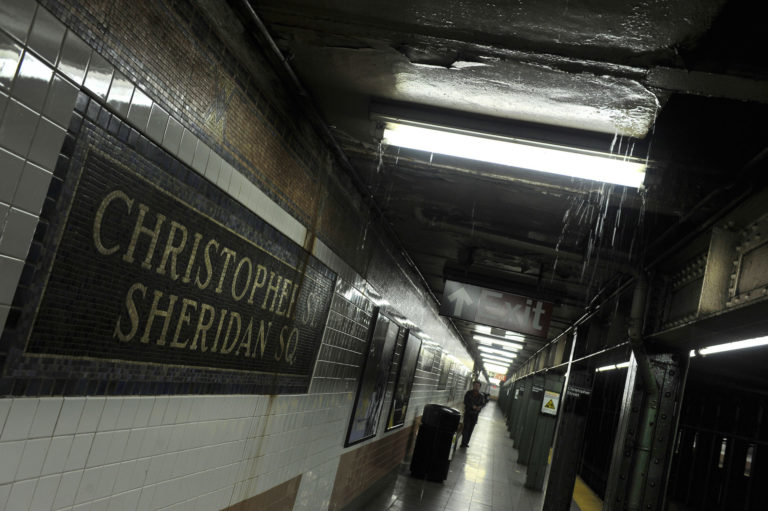 Suspect Who Fatally Stabbed Man on NYC Subway is Still on the Loose