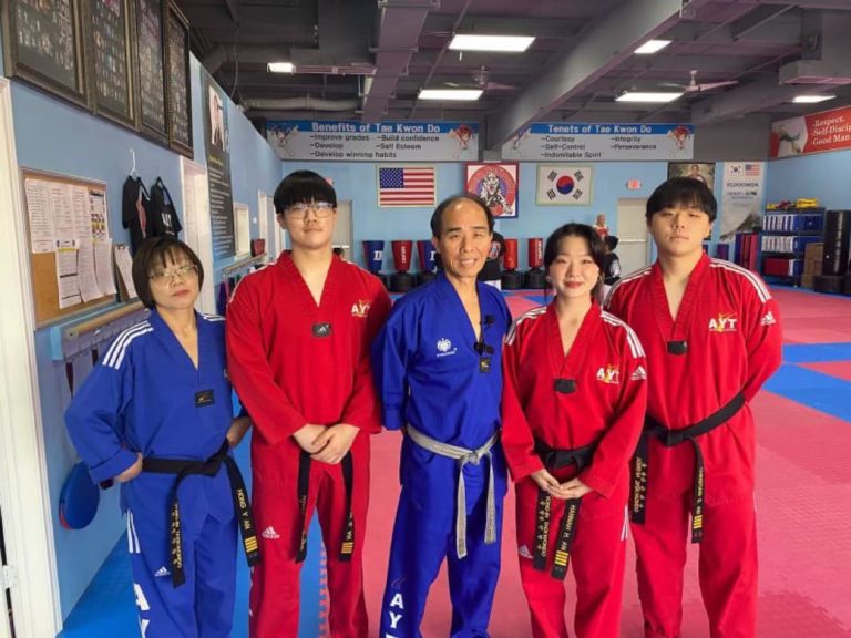 Would Be Rapist Gets Beatdown from Family of Taekwondo Black-Belts