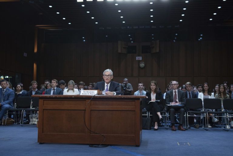 Powell Preps for Interest-Rate Reductions as Dems Get Election Jitters