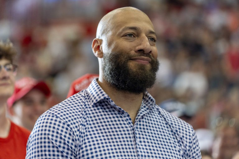 Bannon Ally, Ex-NBA Player Royce White Shakes Up Minnesota’s U.S. Senate Race