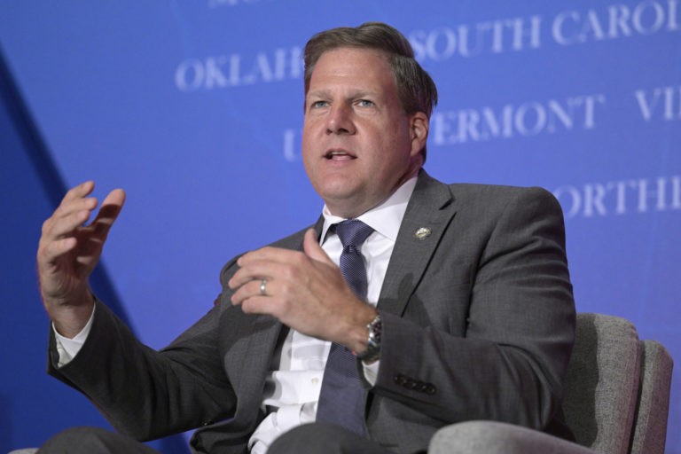 GOP Gov. Rescues Choking Man in Lobster-Roll Competition at N.H. Seafood Festival