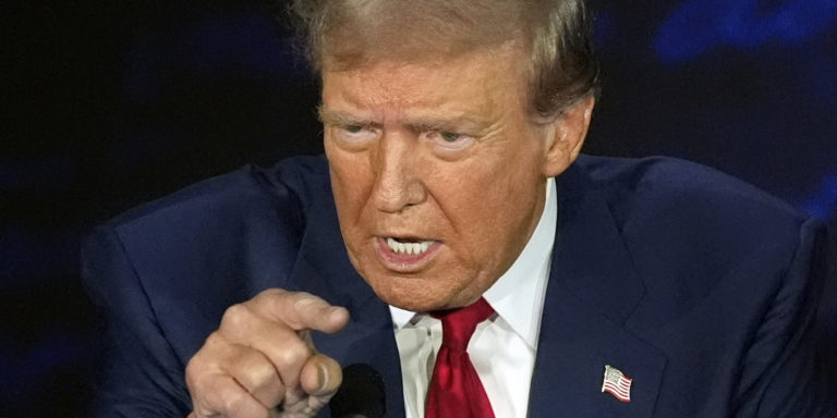 Trump Endorsed by Undertaker, Kane and ‘Hitman’ Hearns