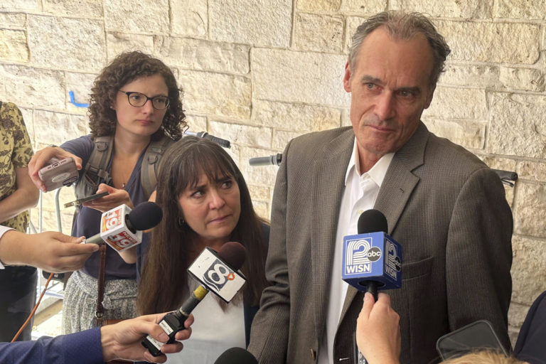 Univ. of Wisconsin Fires Porn-Making Ex-Chancellor Who Wanted to Stay as Prof.