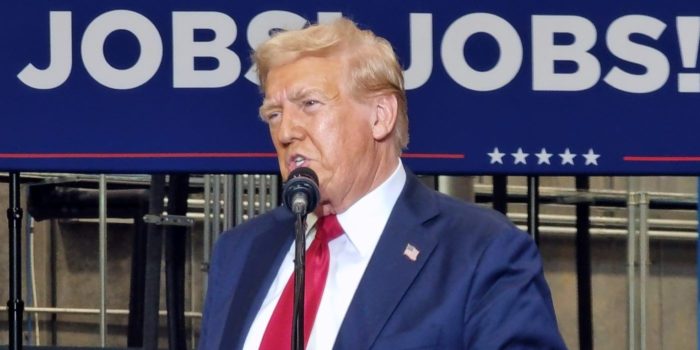 Donald Trump delivers a speech in Mint Hill, N.C. / PHOTO: Ben Sellers, Headline USA - ALL RIGHTS RESERVED