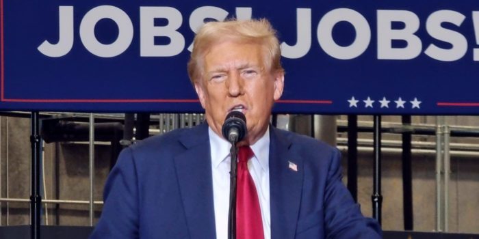 Donald Trump delivers a speech in Mint Hill, N.C. / PHOTO: Ben Sellers, Headline USA - ALL RIGHTS RESERVED