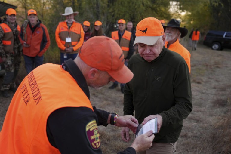 Walz ‘Goes Hunting’ but Gets Nothing in Publicity Stunt