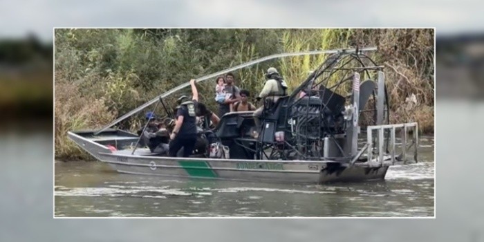 Biden-Harris Agents Boat Foreign Nationals After Texas Guard Pepper Spray Incident