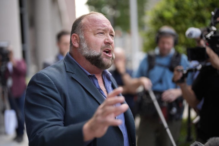 US Justice Department Official Ordered to Drop Inquiry into Sandy Hook Lawsuit Against Alex Jones