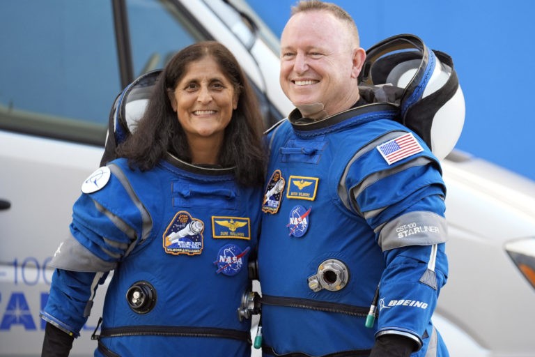 NASA’s Stuck Astronauts Hit 6 Months in Space