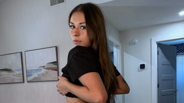 Top OnlyFans Star Claims She’s Virgin, Christian
