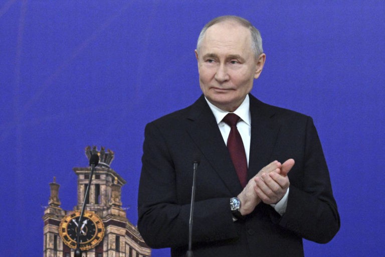 Russia Tells US It Will Start ‘Systematic Strikes’ on ‘Military Sites and Decision-Making Centers’ in Kyiv